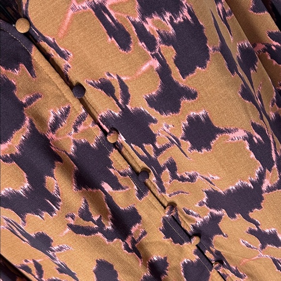 Floral Women's button down Blouse - Picture 6 of 16